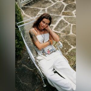 3850. FREE PEOPLE Sightseer Embroidered Linen Set in Ivory Combo NWT $148